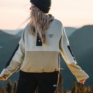 Notice the Reckless Women's Tan and Black Fleece Pullover